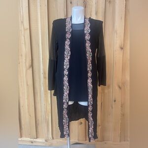 Do Everything In Love Women’s Kimono NWT Size One Size
